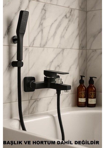 Kare Siyah Banyo Bataryası Ağır Prinç Gövde Yüksek Kalite Musluk Köşeli Şık Modern Tasarım fiyatları
