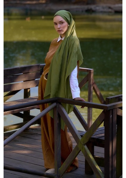 Yeşil Ed Scarf Welness Monogram Desen Şal fırsatları