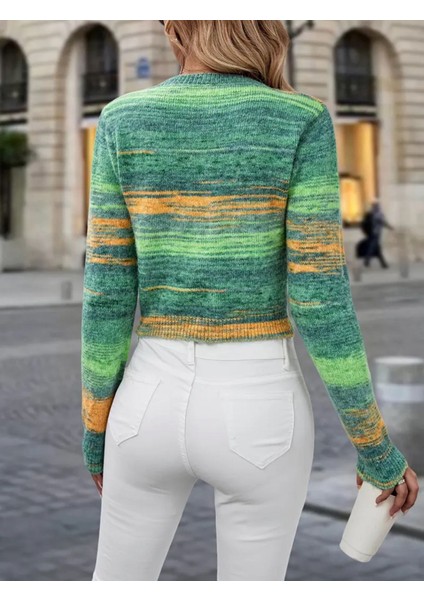 Renkli Desenli Önden Burgulu Örgü Crop Kazak fırsatları