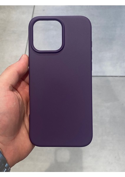 Apple iPhone 16 Pro Max Uyumlu İçi Kadife Lansman Silikon Kılıf