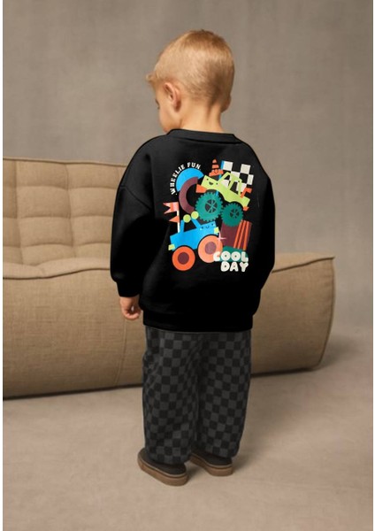 Erkek Çocuk Siyah Renk Araba Baskılı Sırt Detaylı Sweatshirt Kareli Jogger Eşofman Alt Üst Takım modelleri