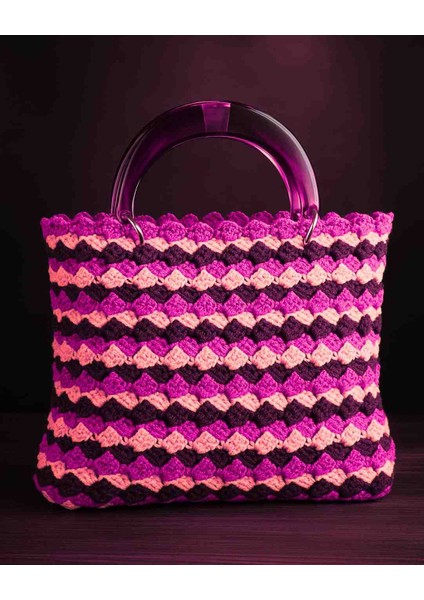 🌸 El Yapımı Makrome Çanta – Renkli Örgü Desen, Şık Sap Detaylı