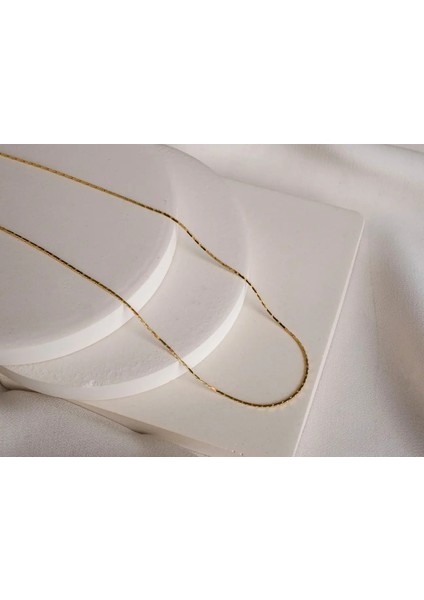 ALtın Işıltılı Zincir Kolye