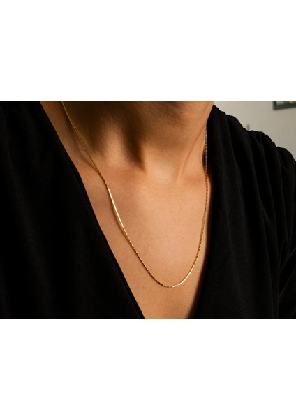 ALtın Işıltılı Zincir Kolye