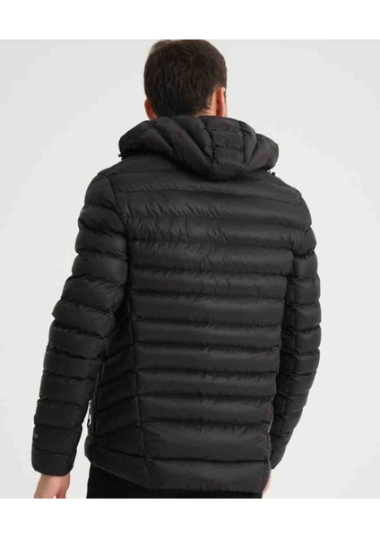 Titanıum Alpha Siyah Kapönlu Slim Fit Termal Mont