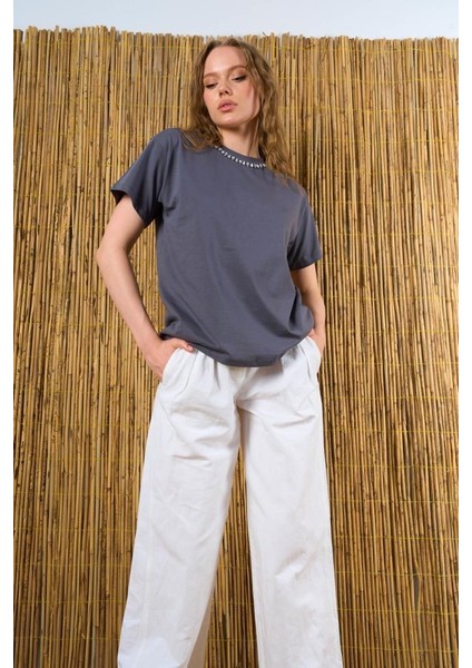 Yakası Taşlı Tshirt - Füme