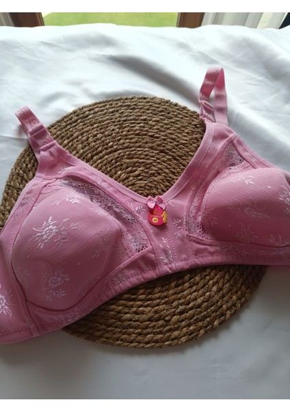 Penye Kumaş , Dantel Detaylı Altı Geniş , Ayarlanabilir Askılı , Battal Boy Toparlayıcı Sütyen