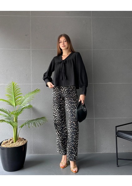 Yakası Bağlamalı Basic Müslin Bluz fiyatları