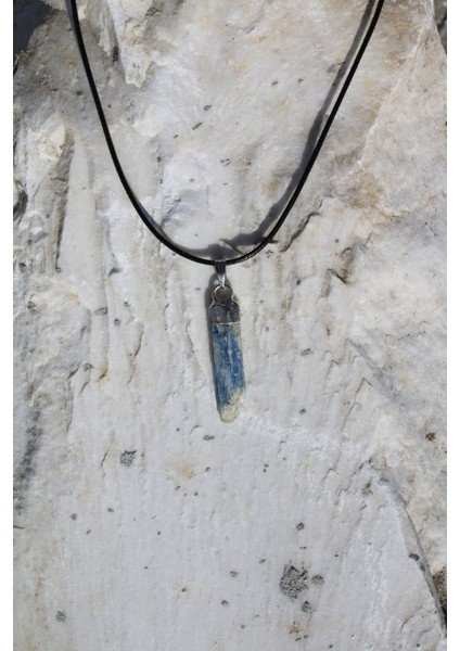 Kiyanit Doğal Taş Spiritüel Enerji Kolye modelleri