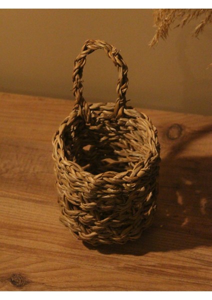 Hasır Delikli Duvar Saksısı