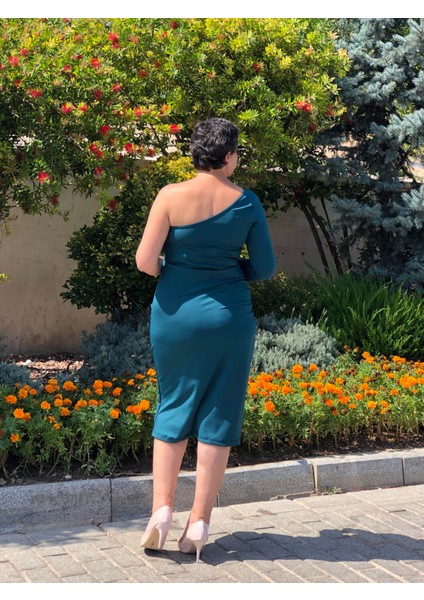 Tek Omuz Kemer Aksesuarlı Midi Boy Kalem Elbise modelleri