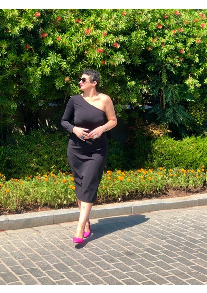 Tek Omuz Kemer Aksesuarlı Midi Boy Kalem Elbise modelleri