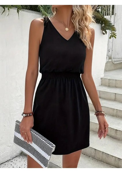 Kadın V Yakalı Belinde Gipe Detay Krep Elbise