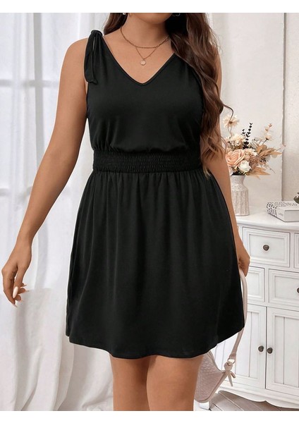 Kadın V Yakalı Belinde Gipe Detay Krep Elbise