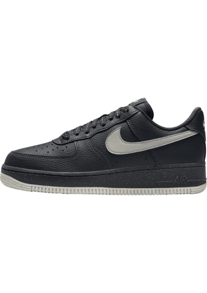 Air Force 1 '07 Sneaker