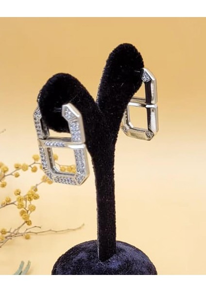 8 Figürlü Taşlı Halka Silver Serenay Küpe fırsatları