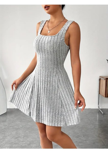 Kadın Uzun Kollu Kapüşonlu Ceket Üst ve Askısız Kare Yaka A Kesim Şardonlu Kaşkorse Elbise fırsatları