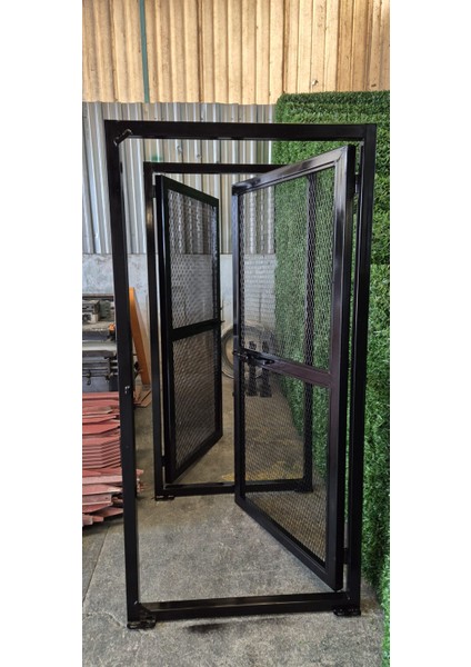 Bahçe Kapısı (-Sık Delikli Genişletilmiş Saç Kapı - Siyah )-200CM Yüksekliği x 100 cm Eni fırsatları