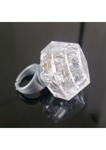 Kristal Tasarımlı LED Glow Işıklı 3 Modlu Gümüş Yüzük 3.5 x 5 cm (4915)
