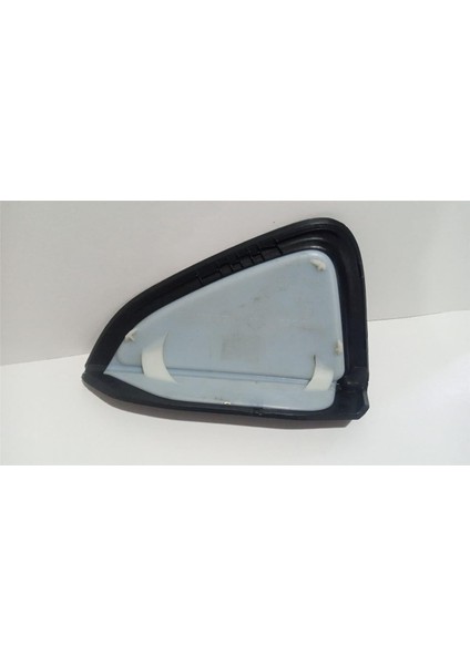 Clio 4 Sağ Arka Cam Kelebek Plastiği 833 307 477 R