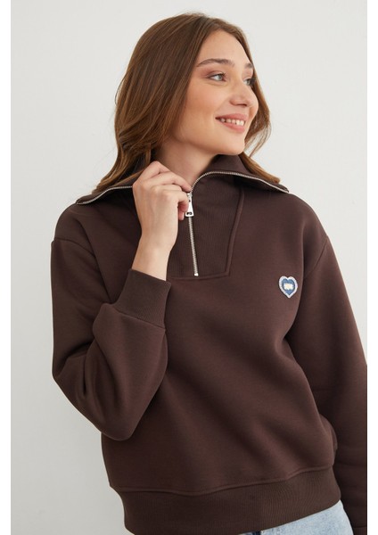 3 Iplik Kalp Nakışlı Yarım Fermuarlı Sweatshirt