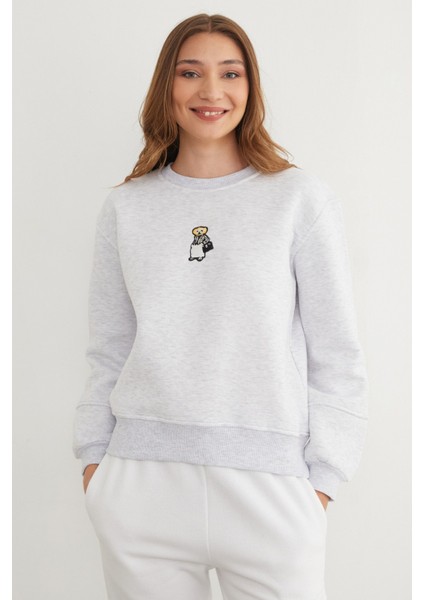 3 Iplik Ayıcık Nakışlı Bisiklet Yaka Sweatshirt fiyatları