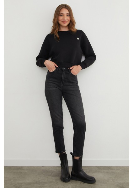 3 Iplik Metal Kelebek Aksesuarlı Sweatshirt fiyatları