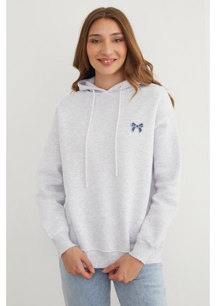 3 Iplik Fiyonk Işlemeli Kapüşonlu Sweatshirt