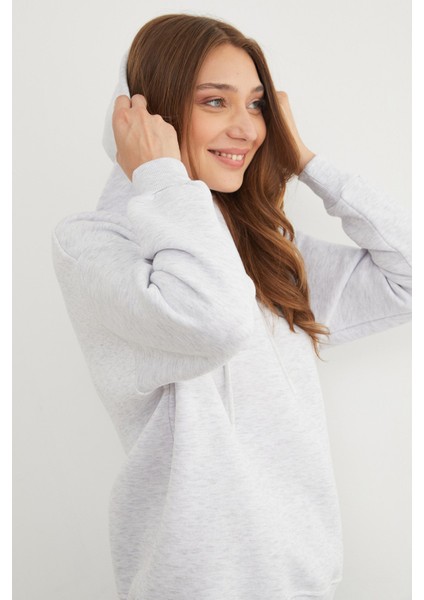 3 Iplik Fiyonk Işlemeli Kapüşonlu Sweatshirt