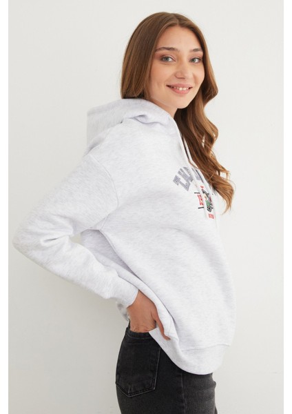 3 Iplik Rugby Nakışlı Kapüşonlu Sweatshirt