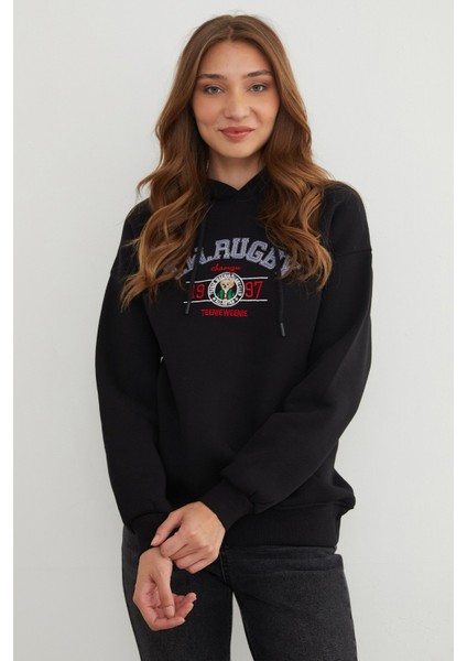 3 Iplik Rugby Nakışlı Kapüşonlu Sweatshirt fiyatları