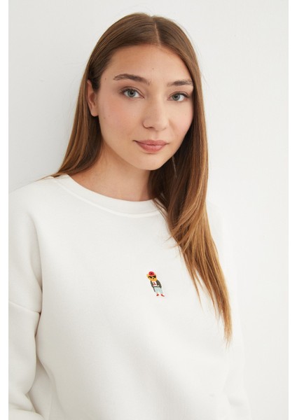 3 Iplik Ayıcık Nakışlı Bisiklet Yaka Sweatshirt indirimleri