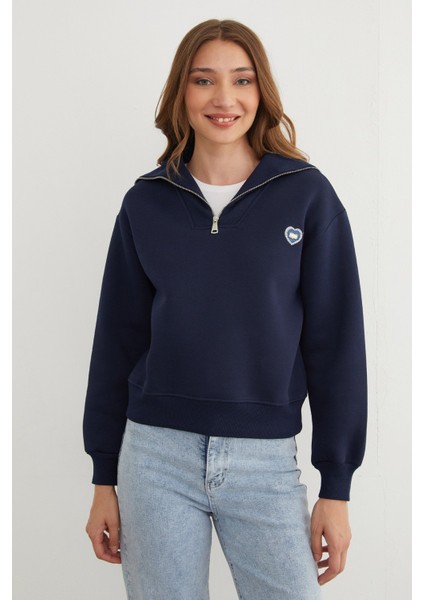 3 Iplik Kalp Nakışlı Yarım Fermuarlı Sweatshirt