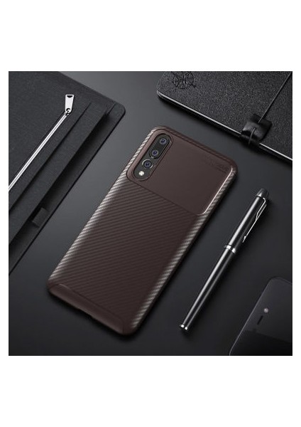 Huawei P20 Pro Kılıf Karbon Desenli Esnek Yüksek Kaliteli Meteryalden Üretilmiş Silikon Kapak Ryc/negro