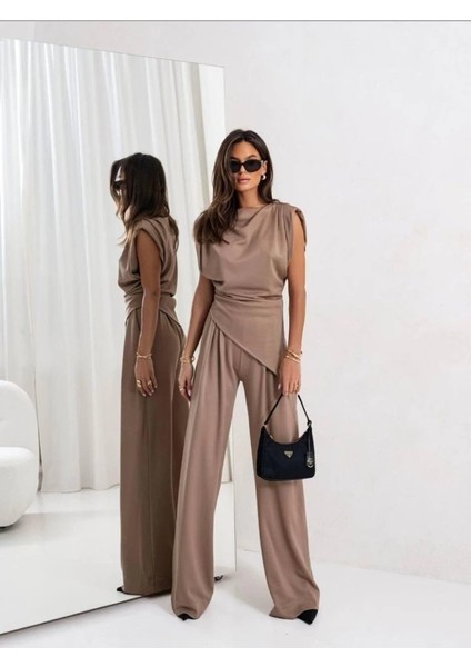 Kadın Dalgıç Kumaş Sıfır Kol Bluz ve Bol Kesim Pantolon Ikili Takım