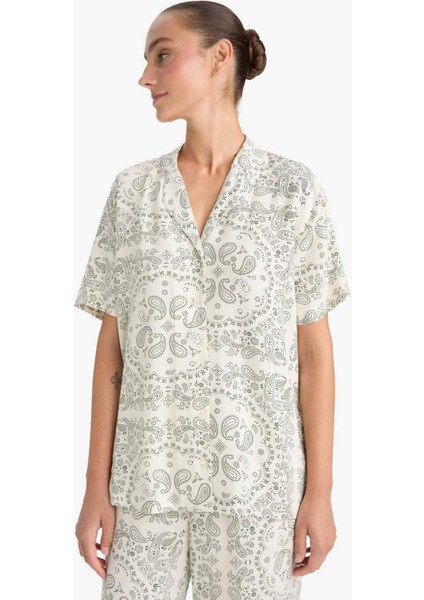 Pijama Takımı Regular Fit Viskon Desenli Kısa Kollu Üst Uzun Alt-Fall in Love F7556AX25AU modelleri