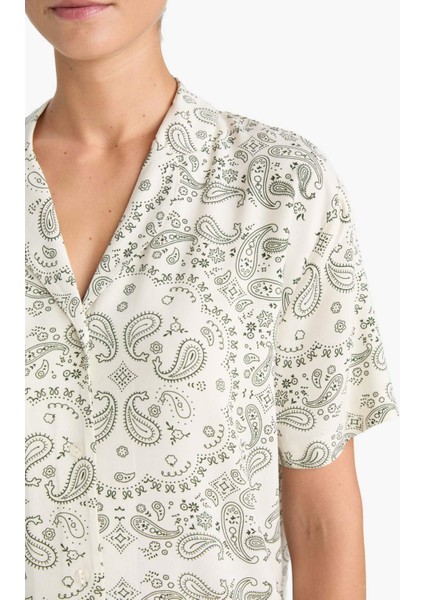 Pijama Takımı Regular Fit Viskon Desenli Kısa Kollu Üst Uzun Alt-Fall in Love F7556AX25AU indirimleri