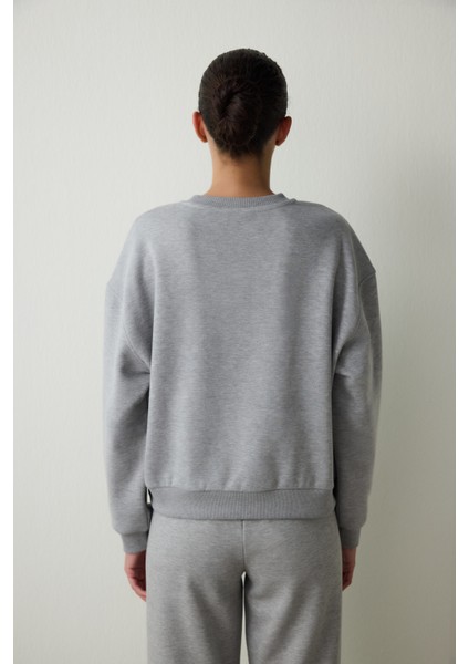 Gri Melanj Curvy Side Bisiklet Yaka Oversize Kısa Sweatshirt fırsatları