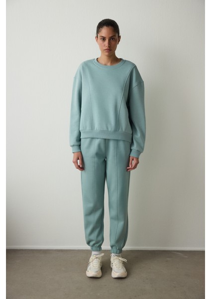 Mint Curvy Side Bisiklet Yaka Oversize Crop Sweatshirt fırsatları