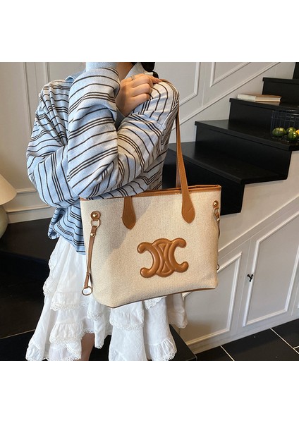 Kadınlar Için Işe Gidip Gelmek Için Gündelik ve Çok Yönlü Niş Tasarımlı Basit Omuz Çantası (Yurt Dışından) fırsatları