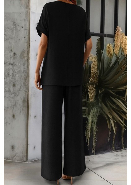 Kadın Kısa Kollu Yakası Açık Aerobin Bluz ve Pantolon Ikili Takım modelleri