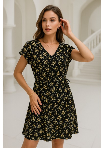 Siyah Sarı Çiçek Desenli V Yaka Elbise