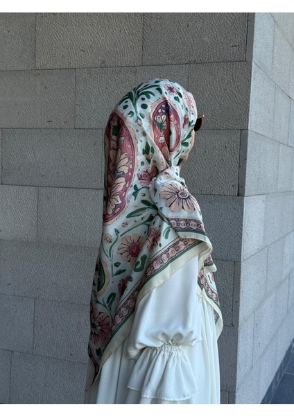 Pamuklu Flora Desen Eşarp-Krem fiyatları