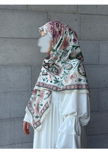 Pamuklu Flora Desen Eşarp-Krem fırsatları