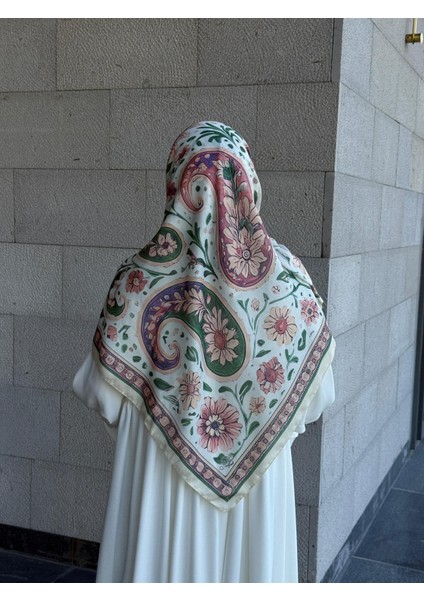 Pamuklu Flora Desen Eşarp-Krem