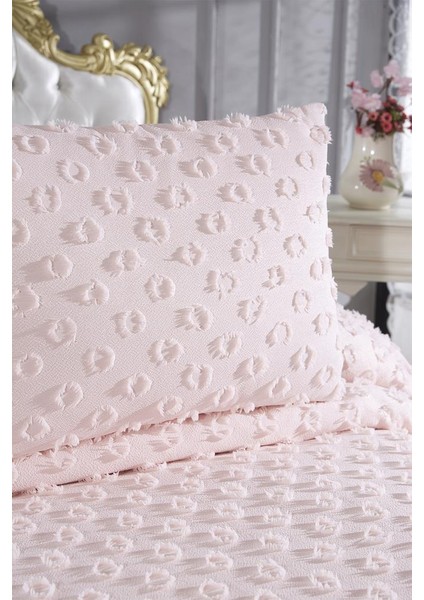 Konik 3 Parça Çift Kişilik Pike Takımı Pudra fırsatları