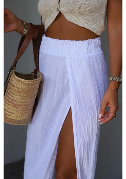 Beyaz Derin Yırtmaç Detay Etek modelleri