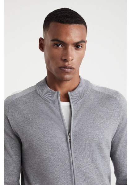 Kolları Şerit Detaylı Fermuarlı Gri Triko Spor Ceket