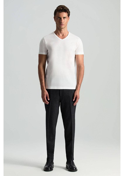 Beyaz V Yaka Basic T-Shirt fiyatları