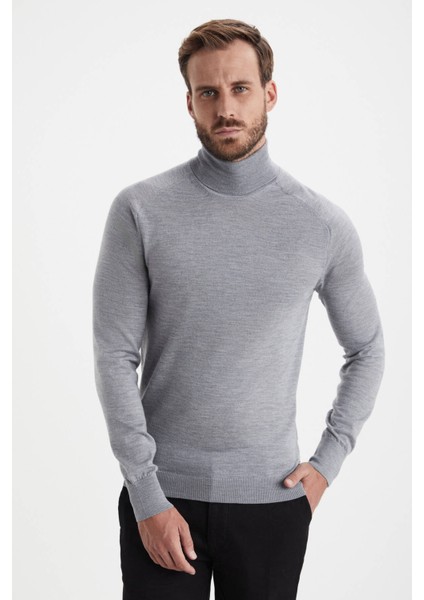 Açık Gri Boğazlı Slim Fit Merino Yün Triko